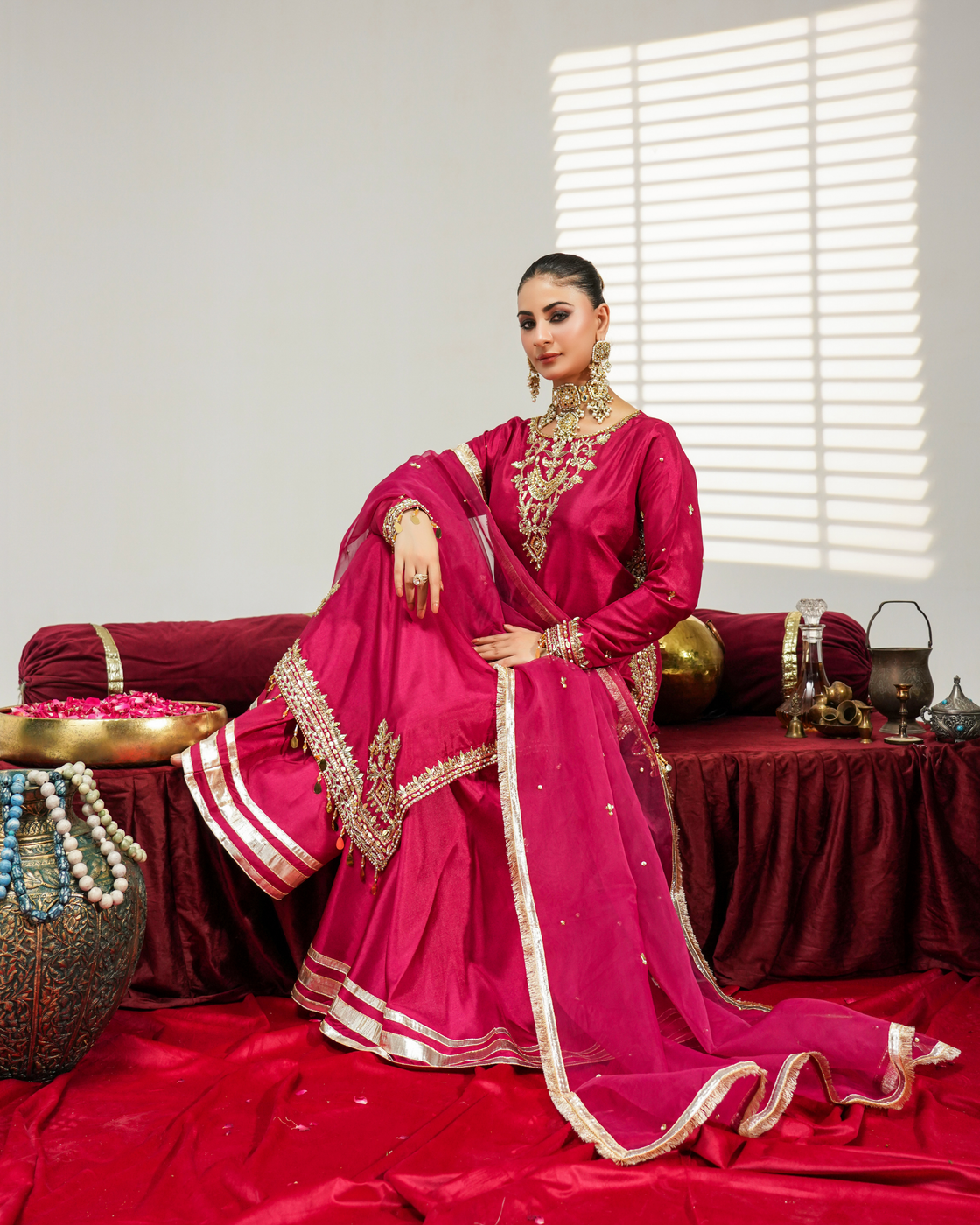 Fuchsia Pink And Gold - Eemans Collection