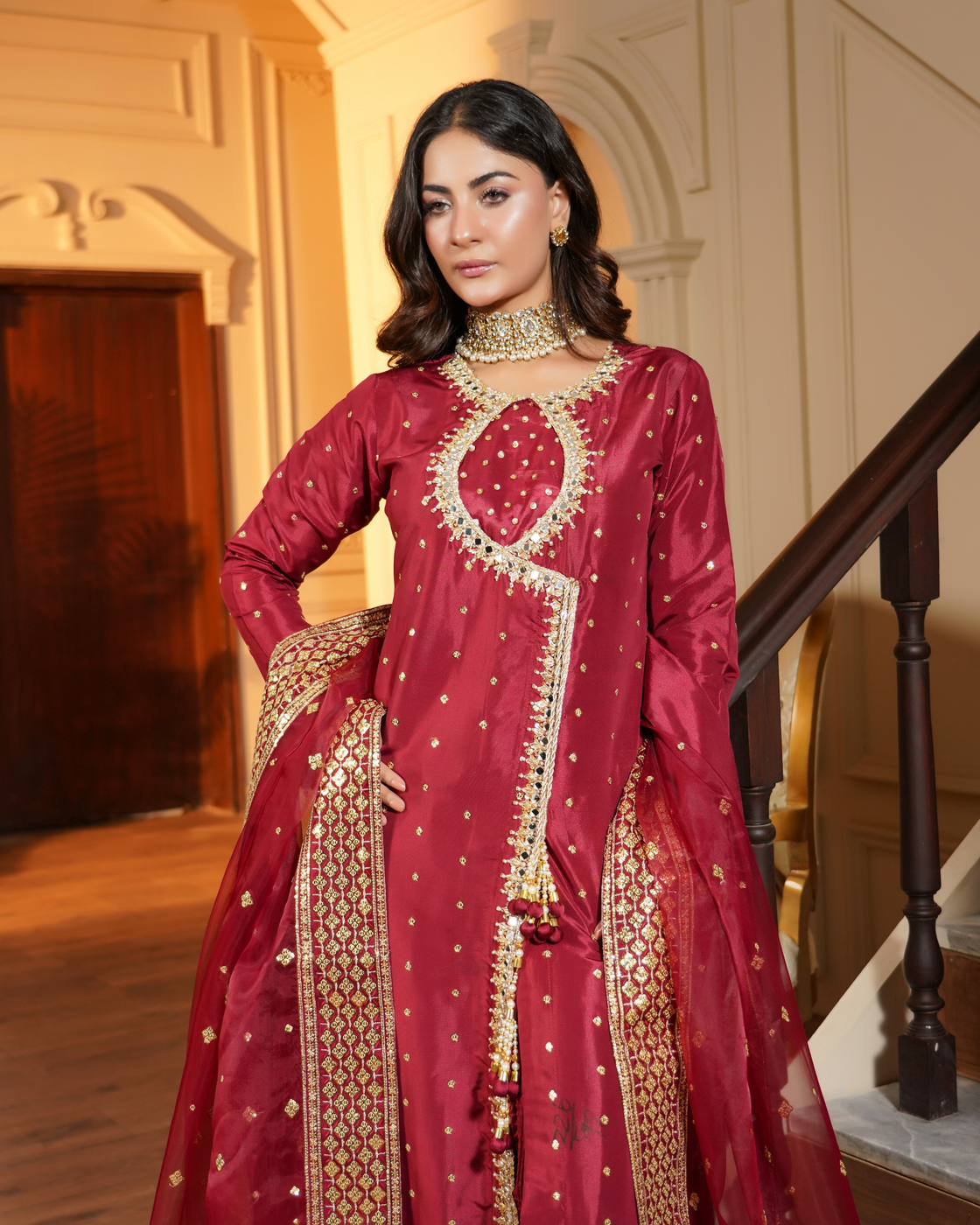 Regal Charm in Red & Gold - Eemans Collection
