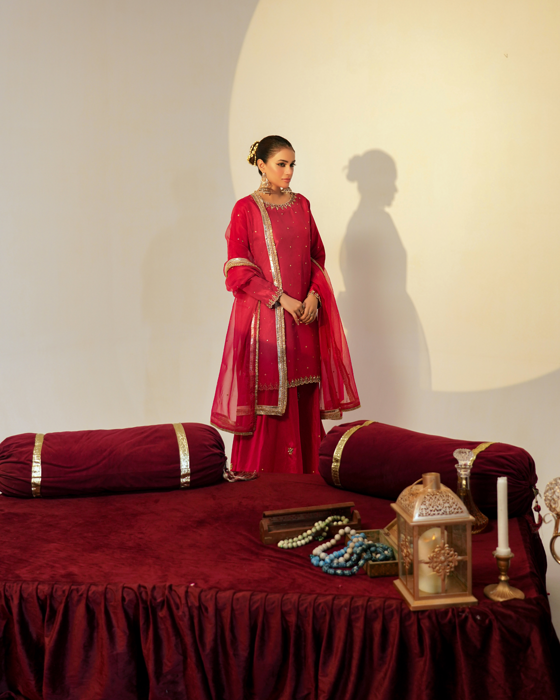 Festive Glow in Ruby - Eemans Collection