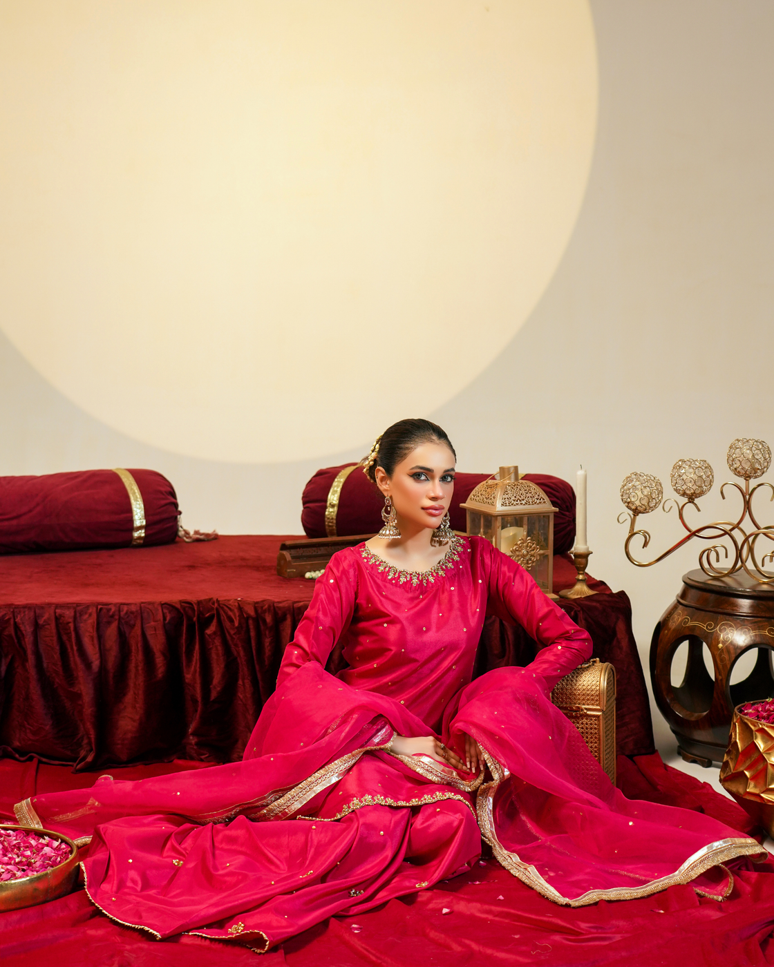 Festive Glow in Ruby - Eemans Collection