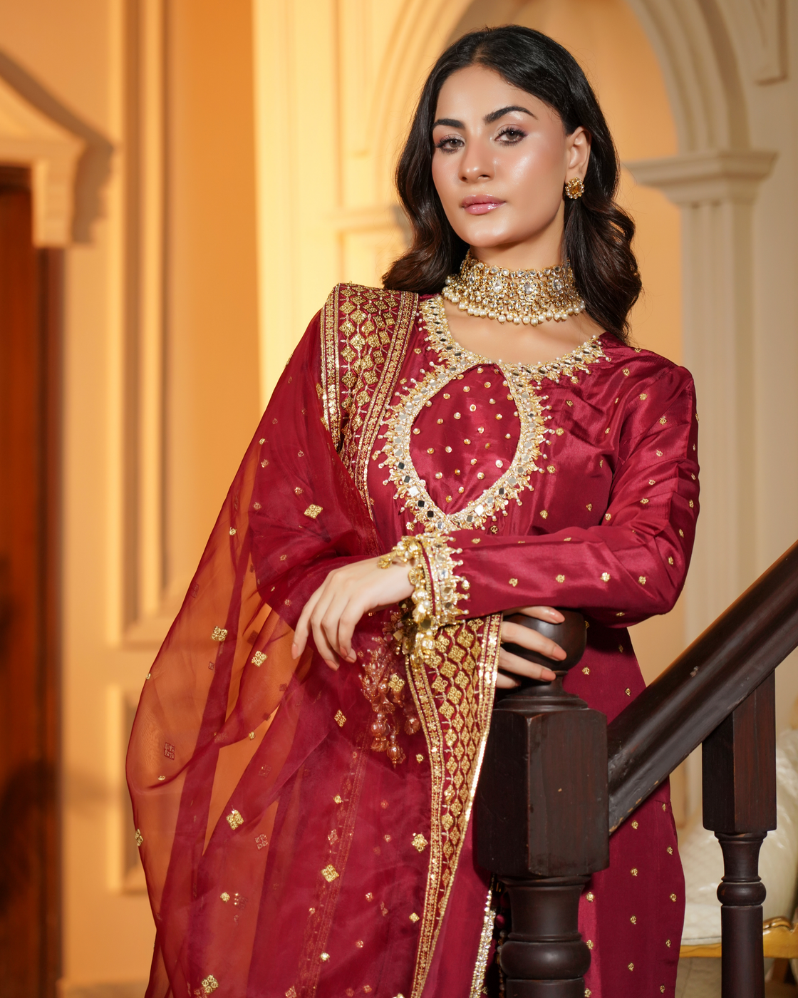 Regal Charm in Red & Gold - Eemans Collection