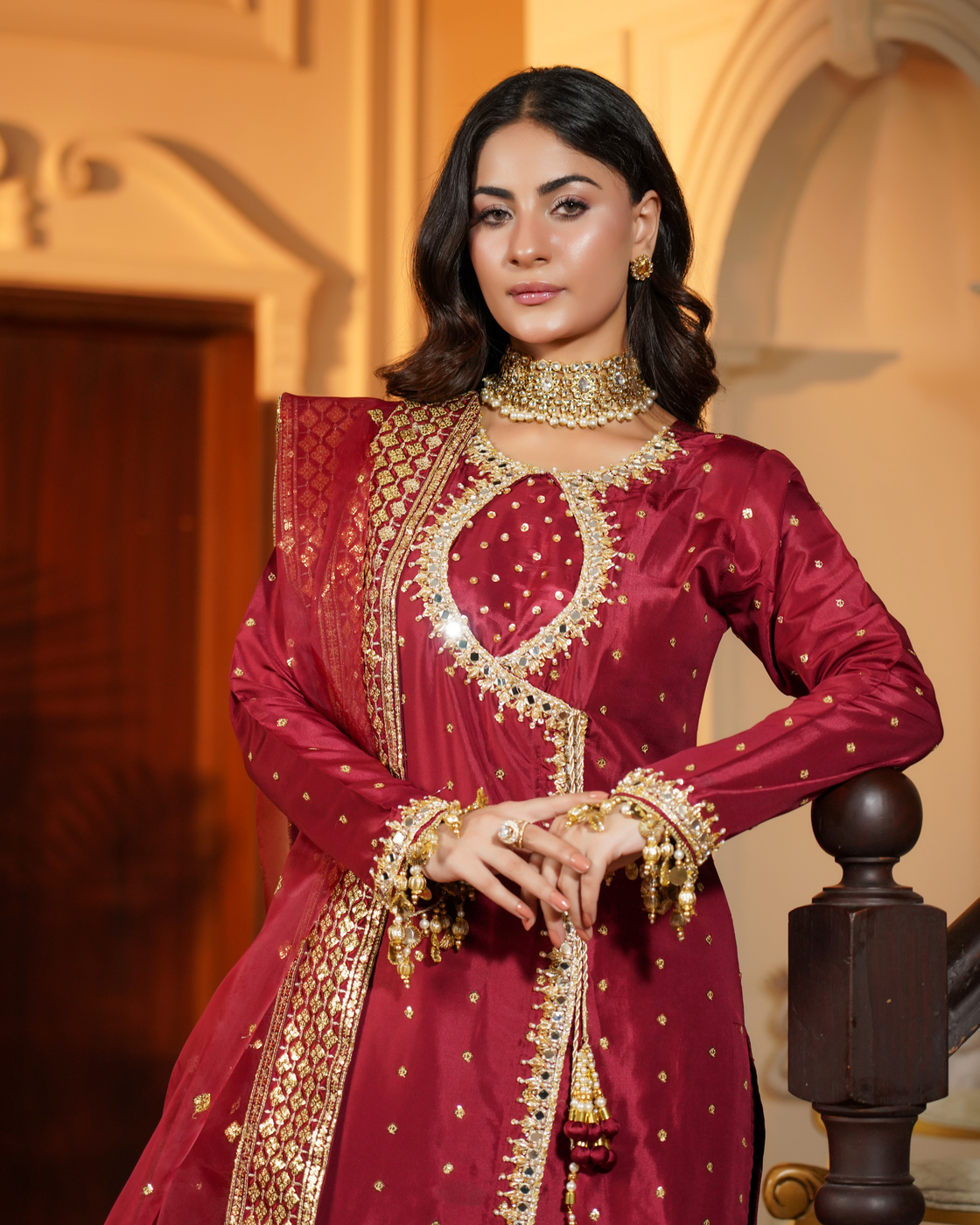 Regal Charm in Red & Gold - Eemans Collection