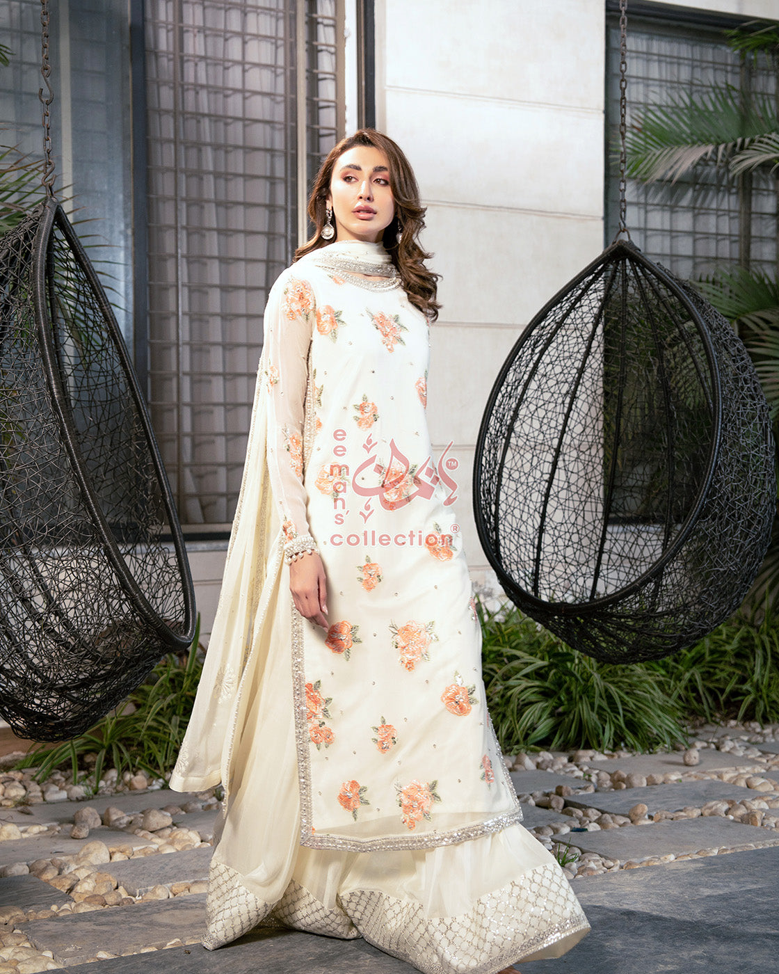 Ivory Peach Bloom Pakistani Designer Suit