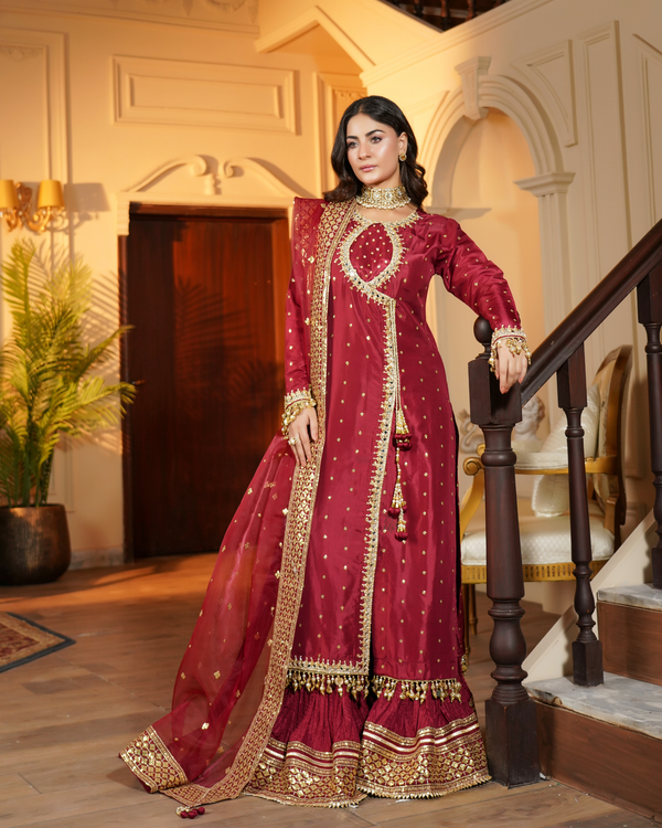 Regal Charm in Red & Gold - Eemans Collection