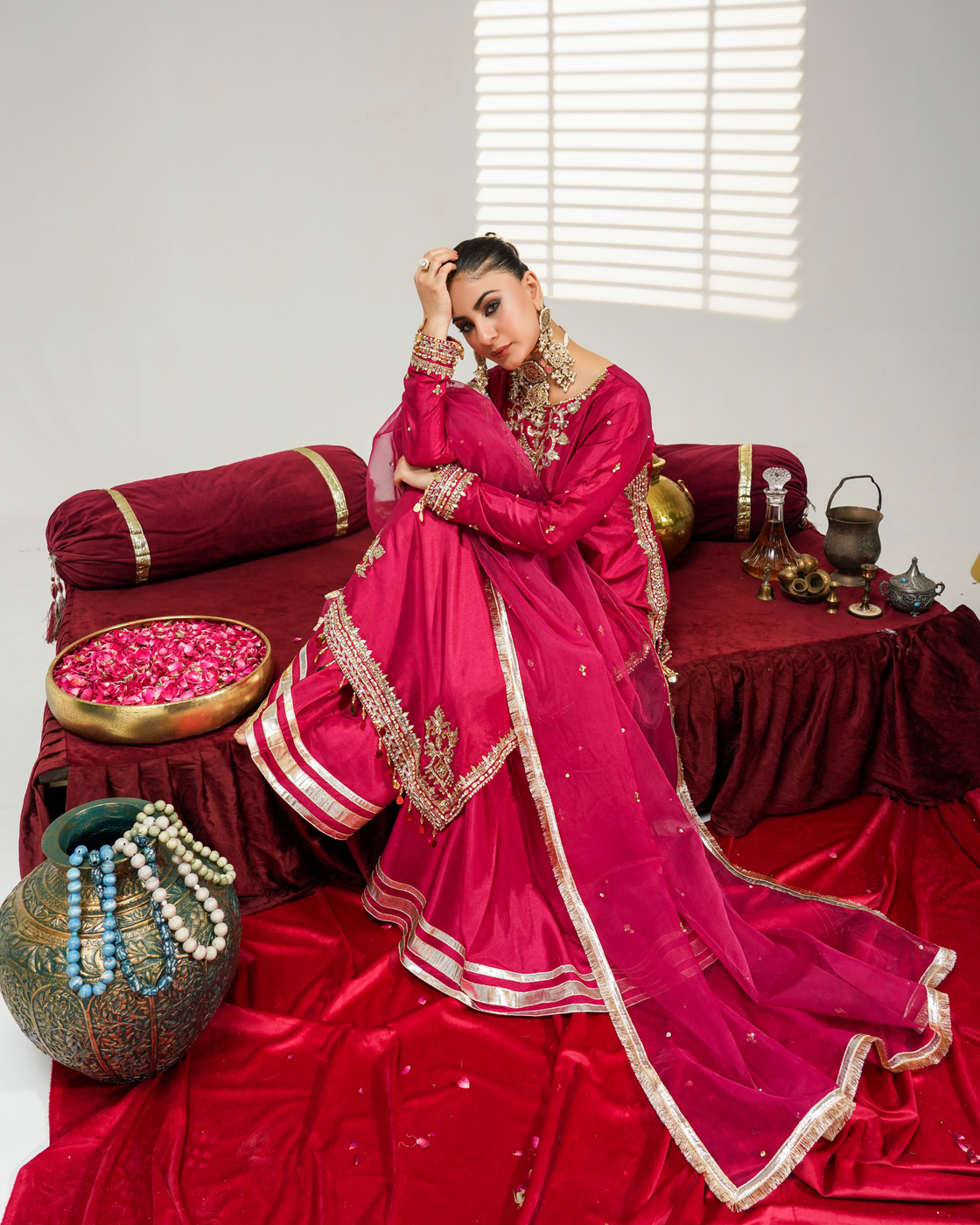 Fuchsia Pink And Gold - Eemans Collection